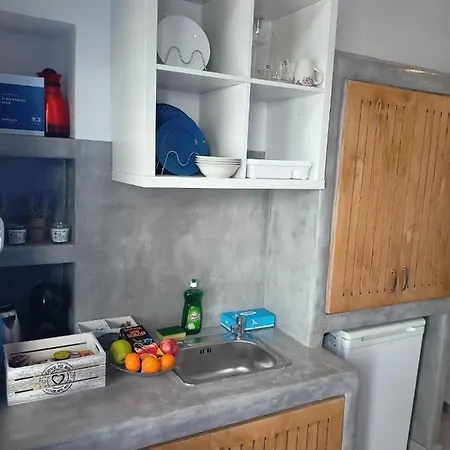 Vi Sta Finikias Oia (Santorini)